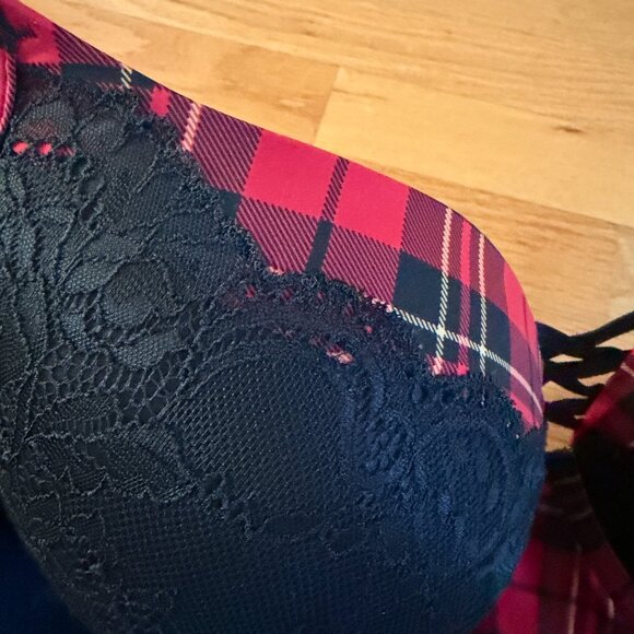 Torrid XO Plunge Push-Up Bra Noelle Plaid Jester Red Plus Size 42DD - Picture 7 of 16